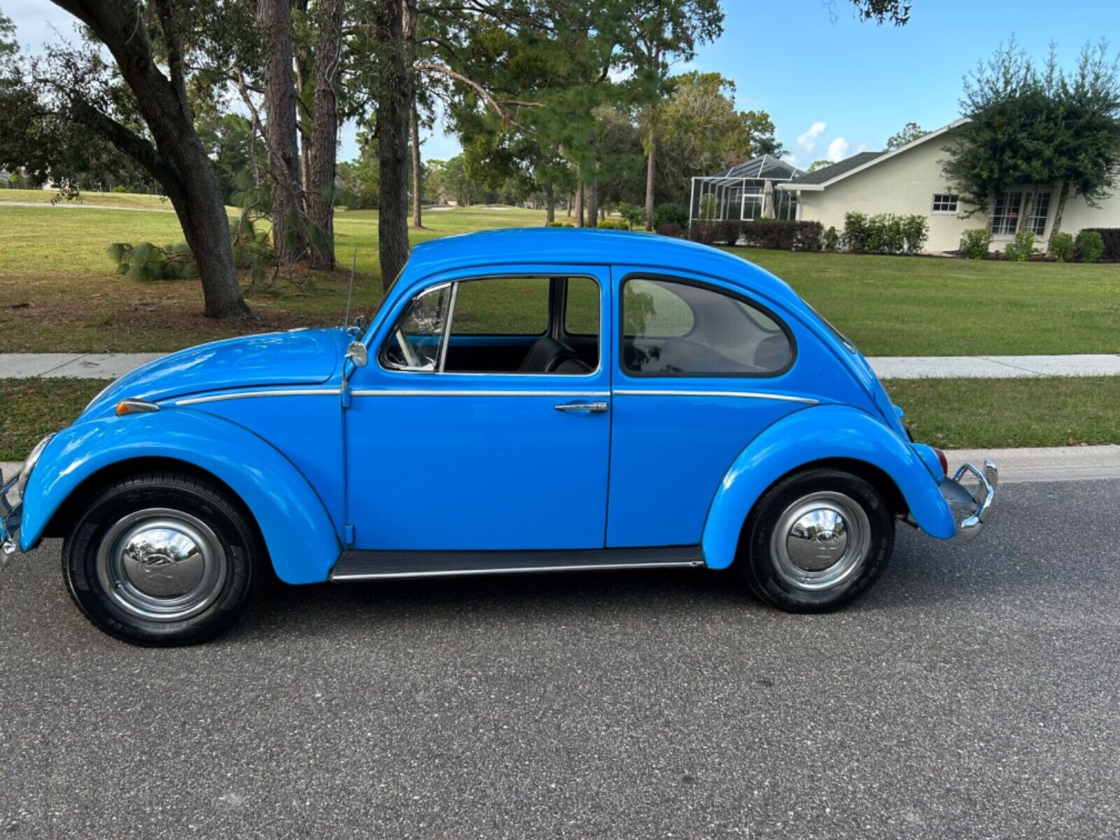 Volkswagen-Beetle-Classic-Coupe-1965-2