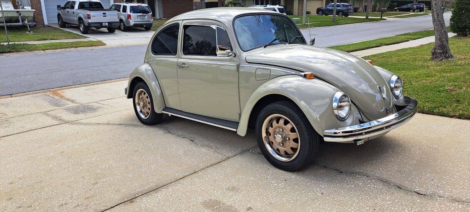 Volkswagen-Beetle-Classic-Coupe-1969-1