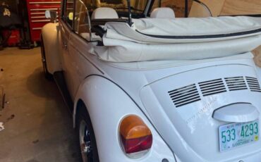 Volkswagen-Beetle-convertible-1979-2