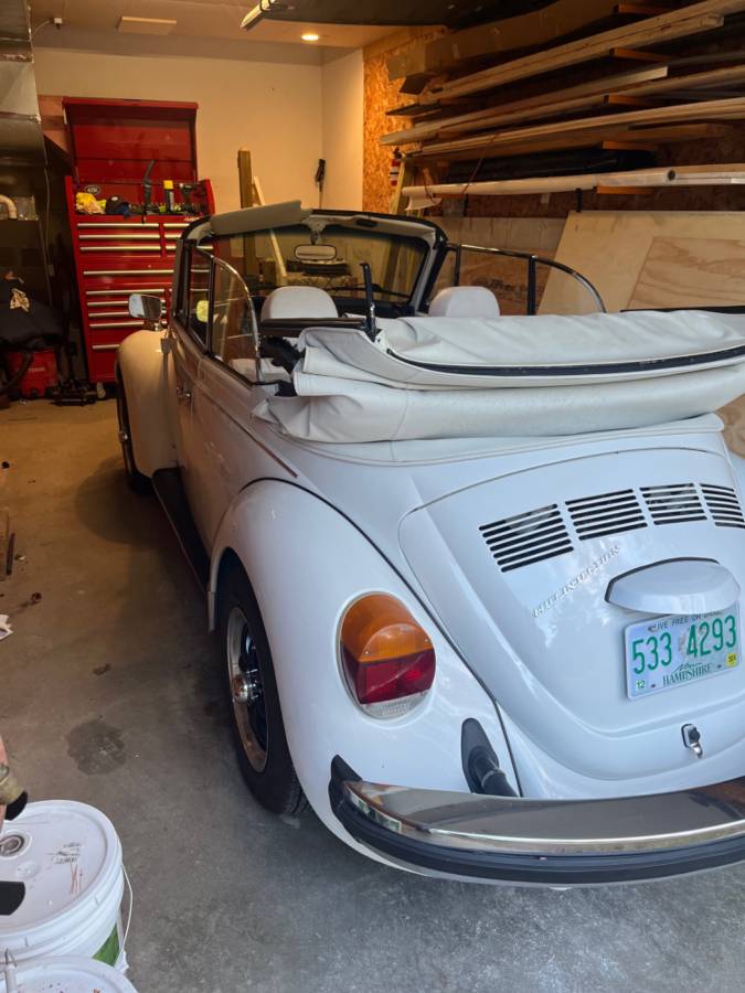 Volkswagen-Beetle-convertible-1979-2