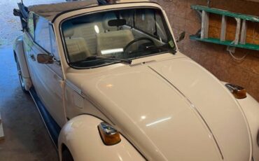 Volkswagen-Beetle-convertible-1979-4