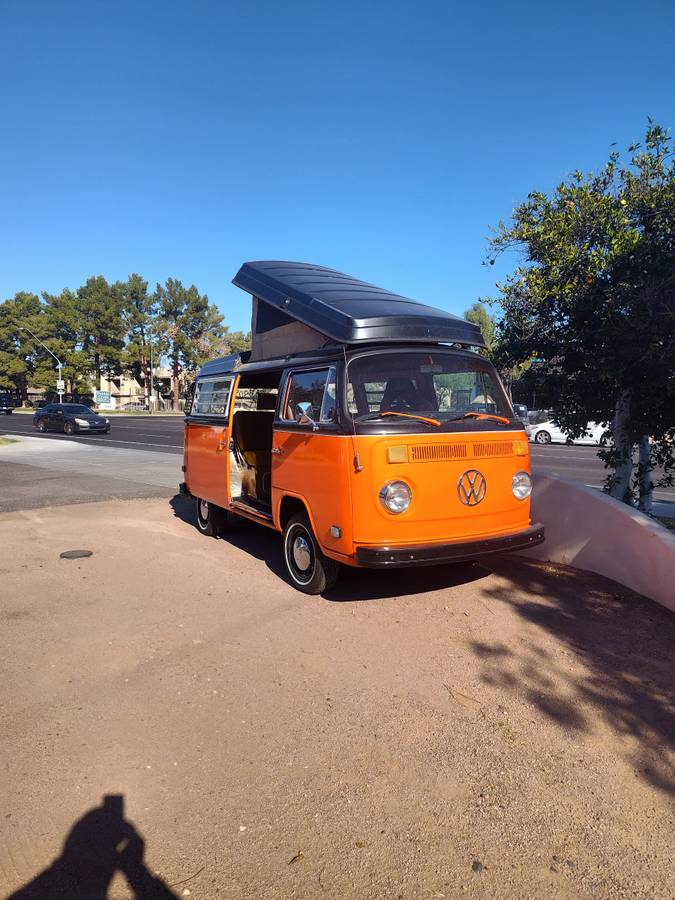 Volkswagen-Bus-1973-1