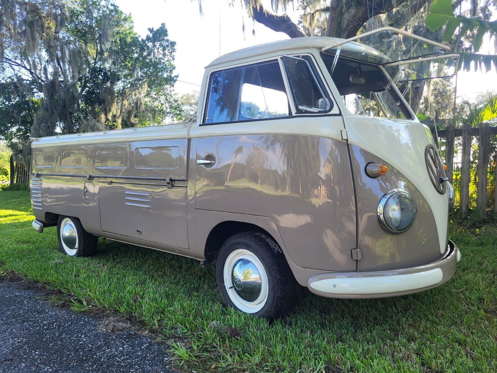 Volkswagen-BusVanagon-1957-1