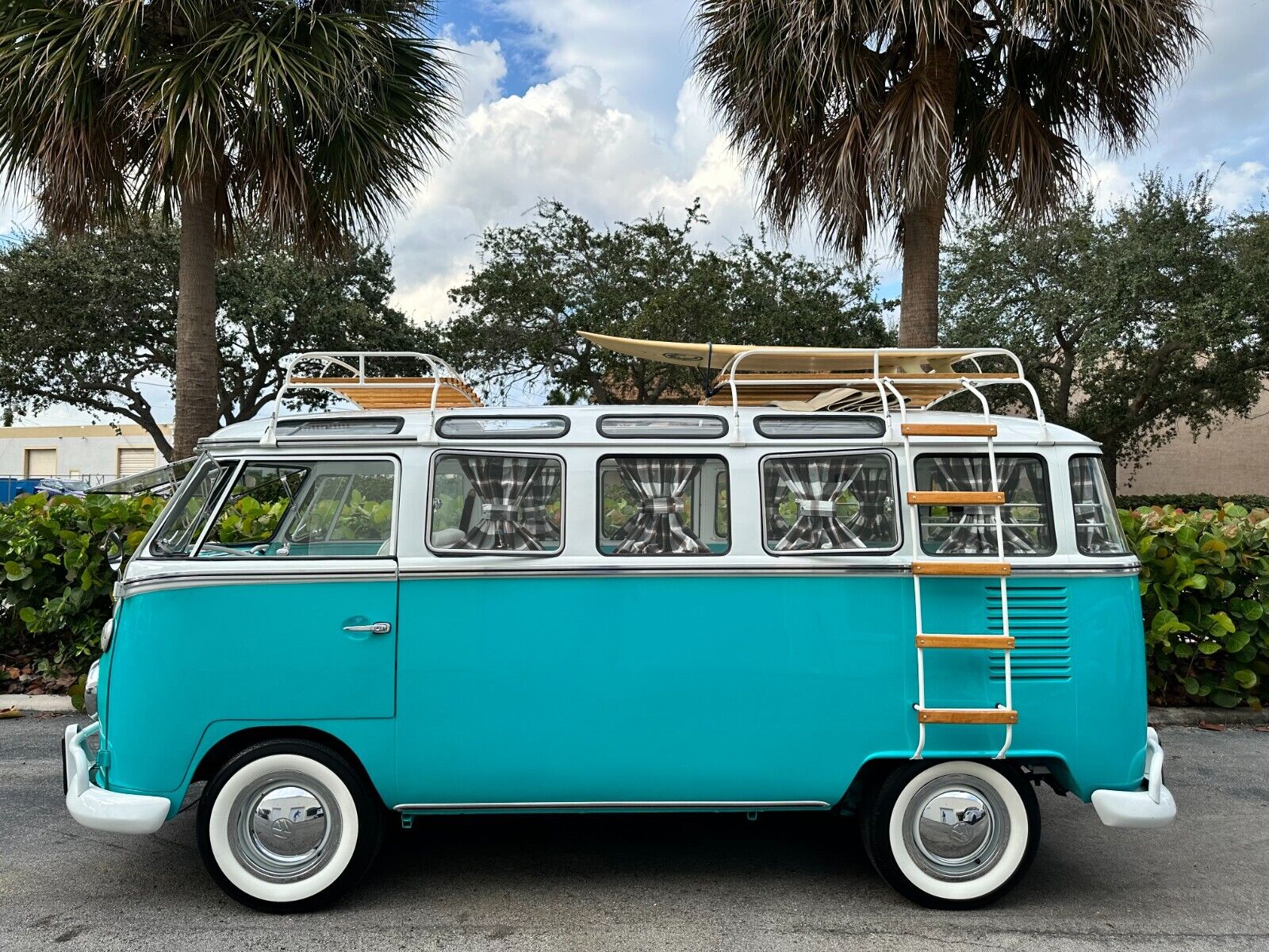 Volkswagen-BusVanagon-1973-4