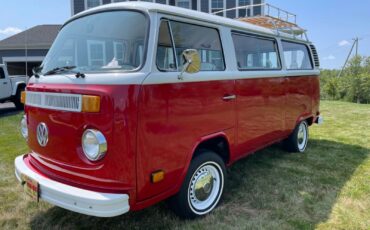 Volkswagen Bus/Vanagon  year1}