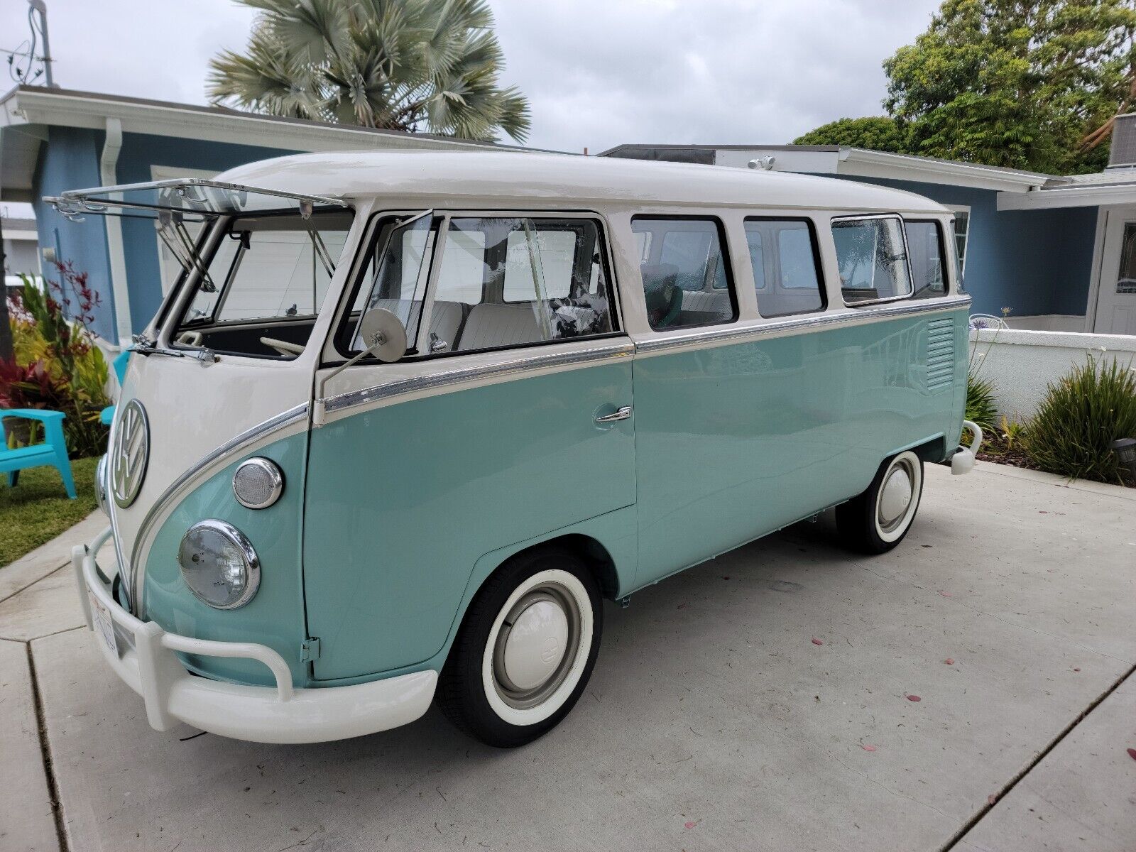 Volkswagen-BusVanagon-1974-1