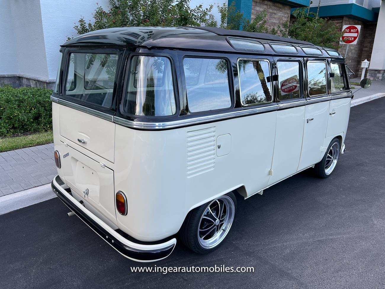 Volkswagen-BusVanagon-1974-14