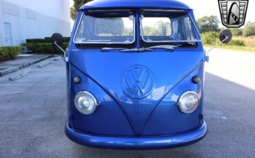 Volkswagen-BusVanagon-1974-2