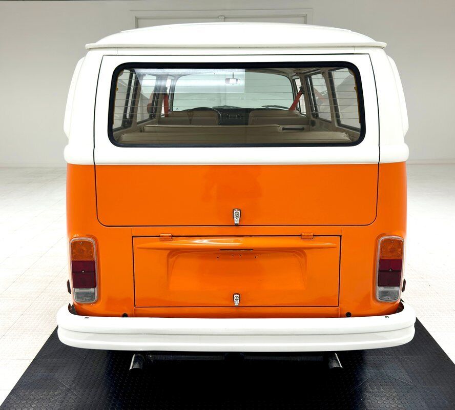 Volkswagen-BusVanagon-1974-3