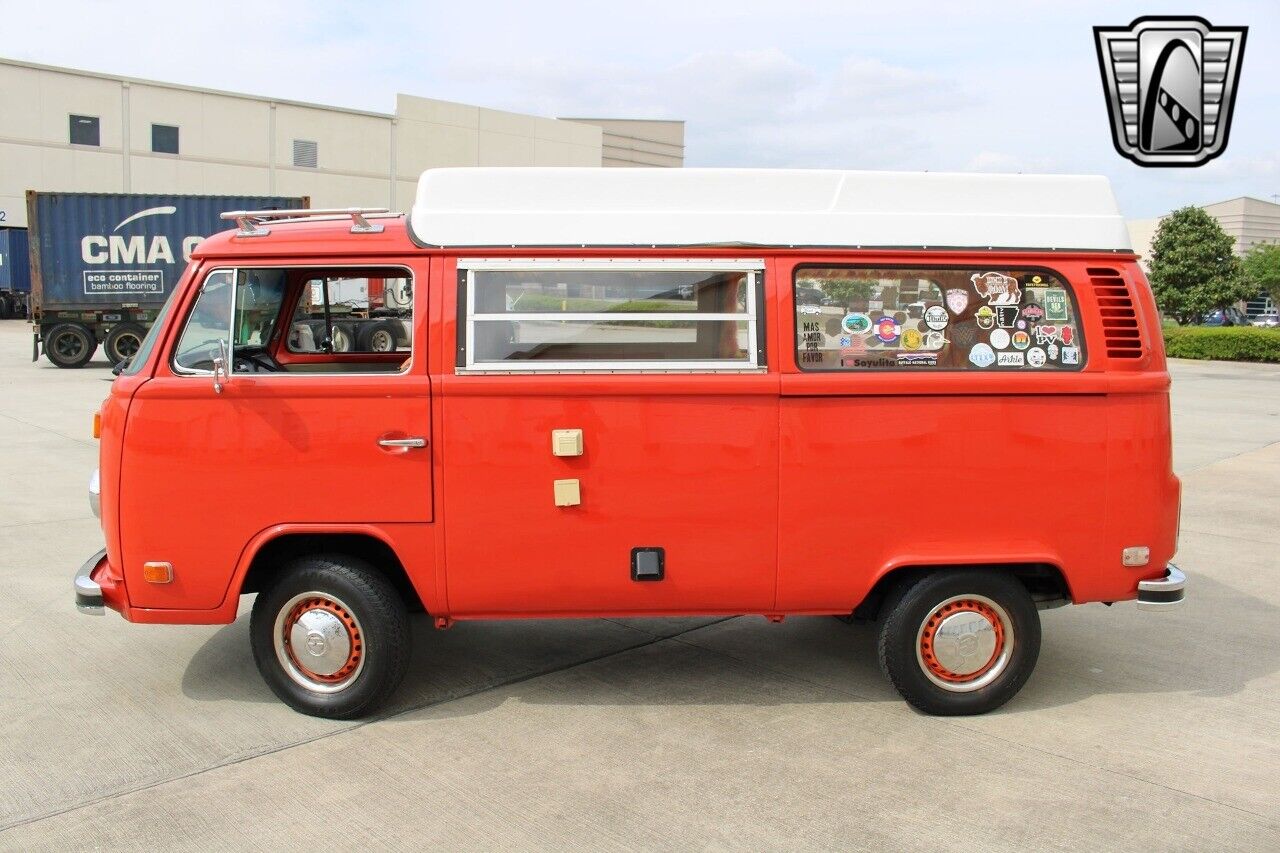 Volkswagen-BusVanagon-1974-30