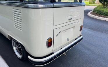 Volkswagen-BusVanagon-1974-32