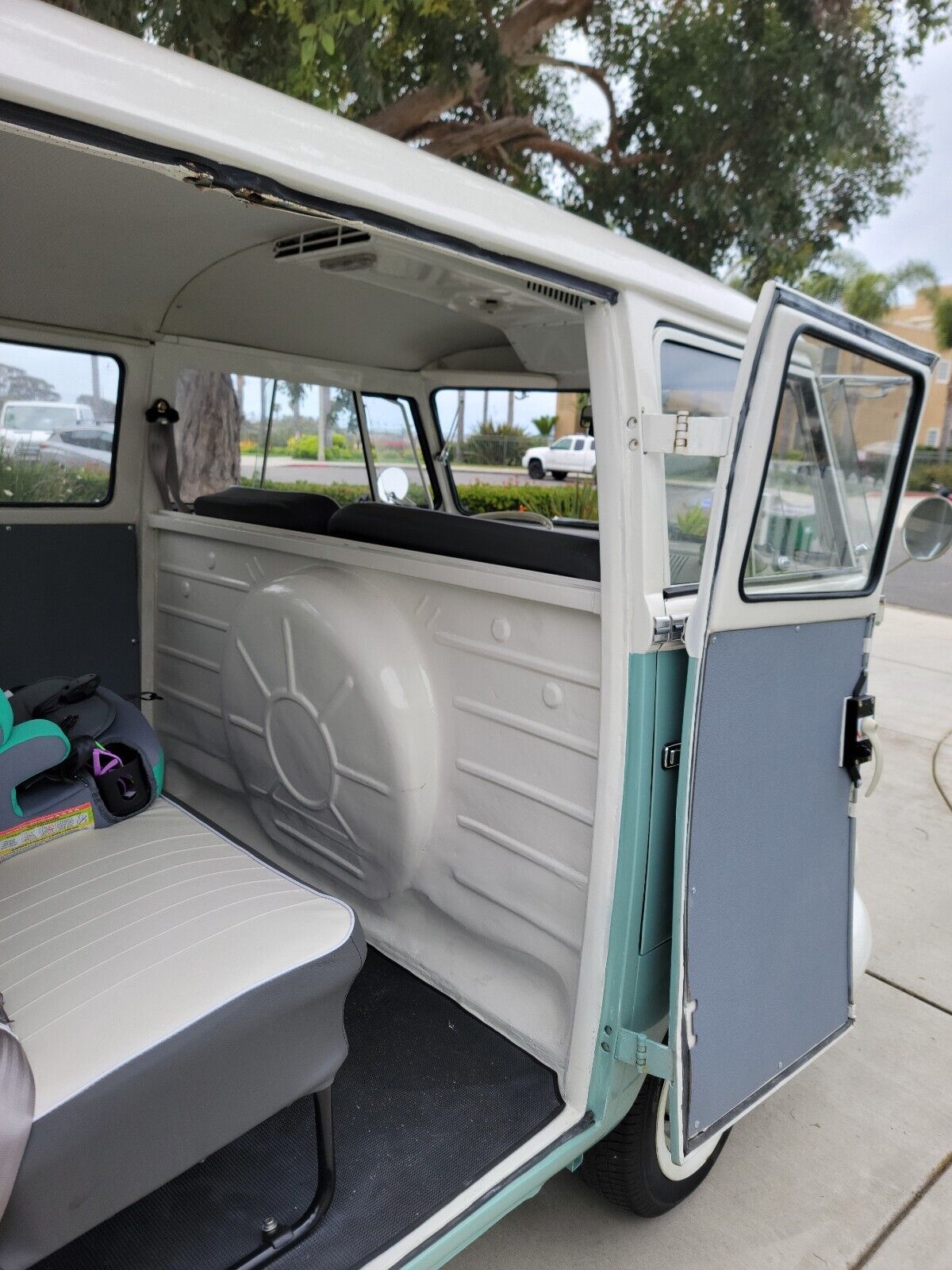 Volkswagen-BusVanagon-1974-7