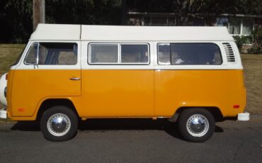 Volkswagen Bus/Vanagon  1976