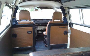 Volkswagen-BusVanagon-1976-7