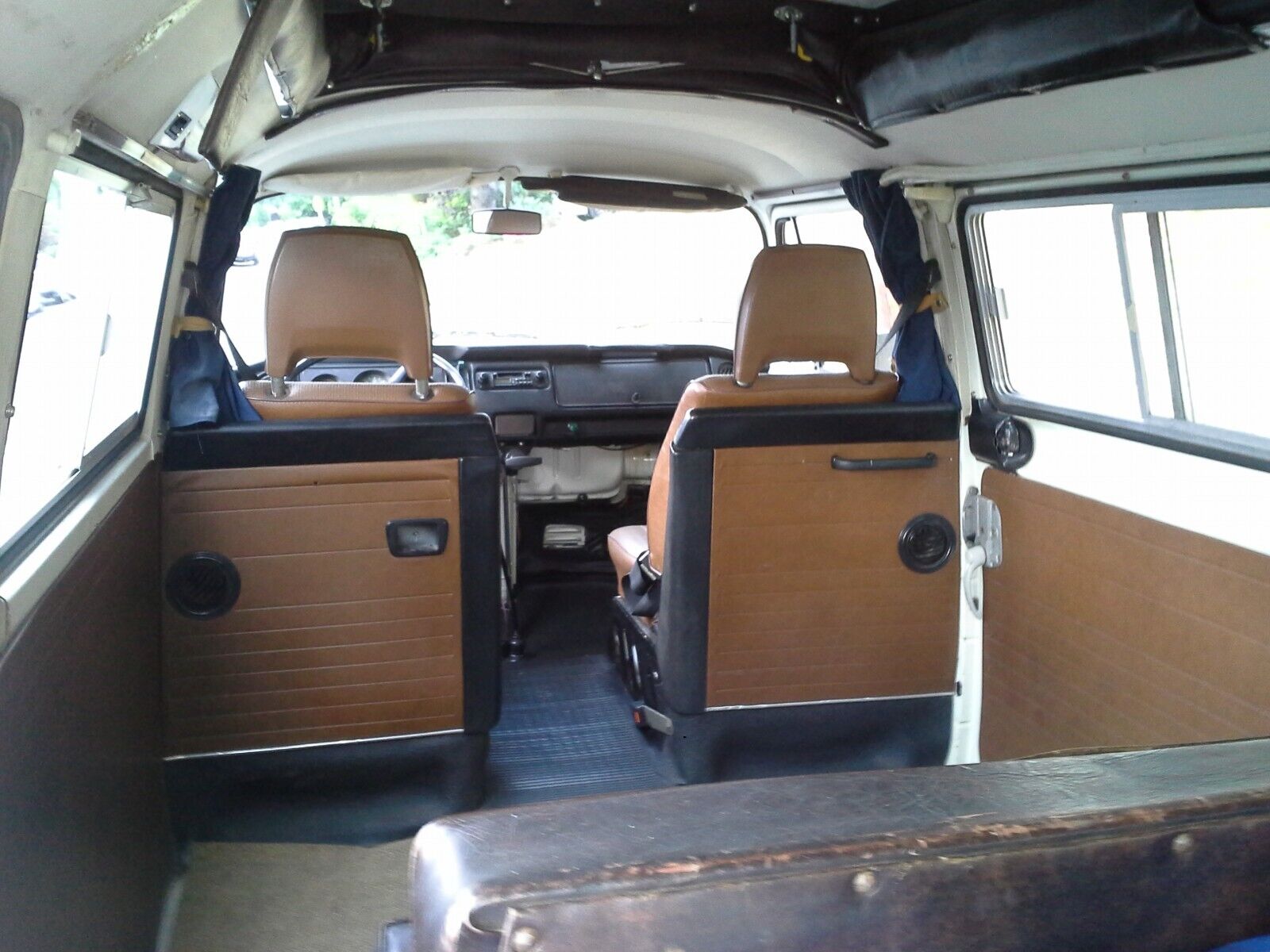 Volkswagen-BusVanagon-1976-7