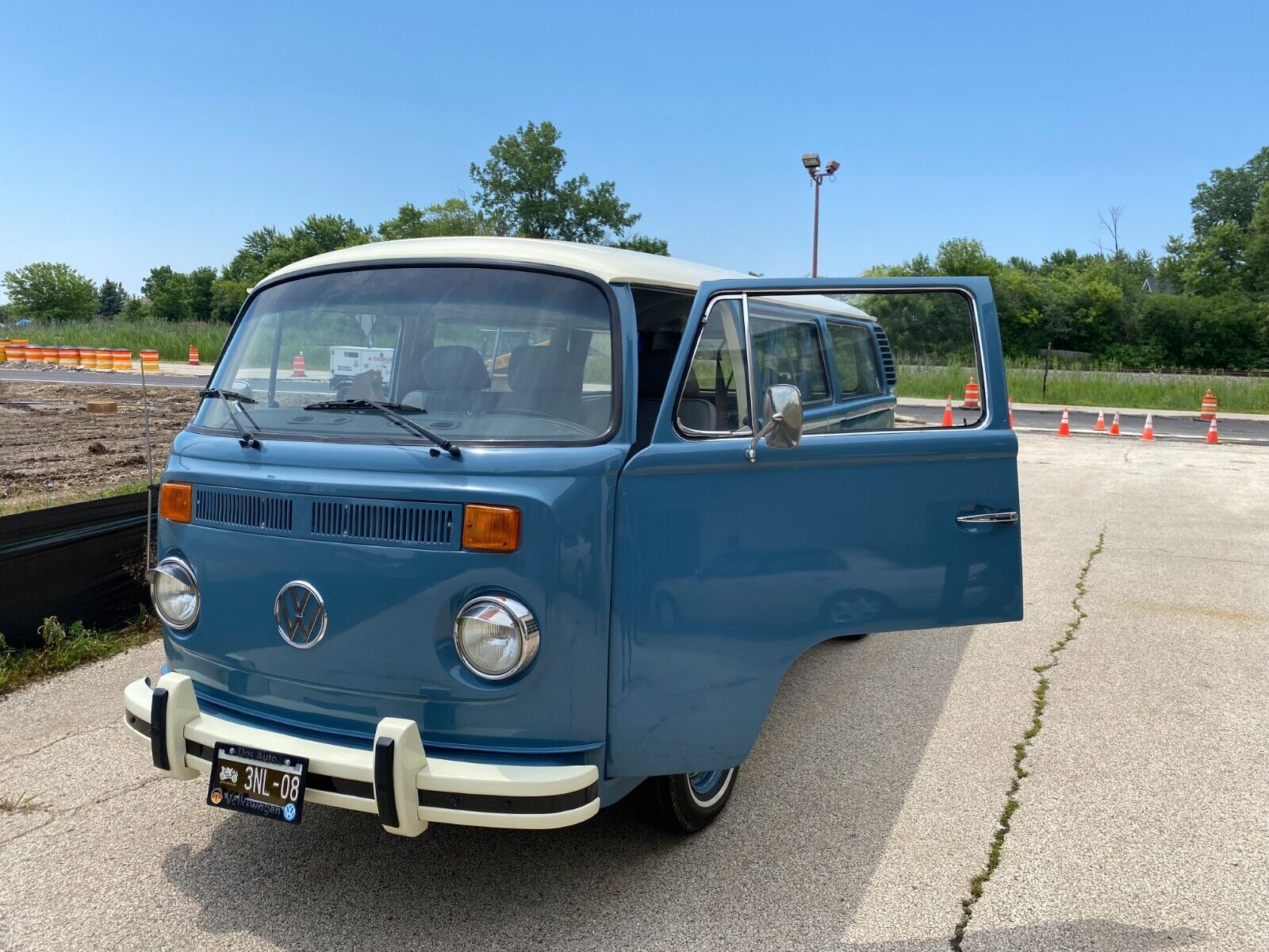 Volkswagen-BusVanagon-1977-19