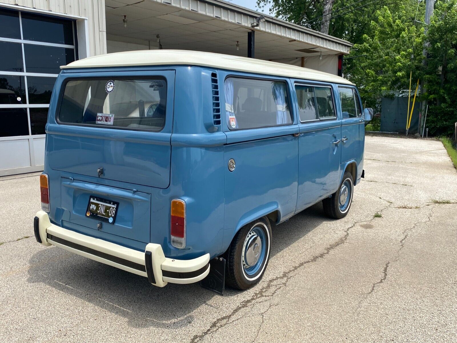 Volkswagen-BusVanagon-1977-2