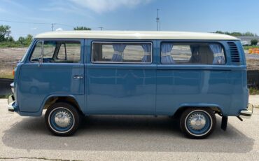 Volkswagen-BusVanagon-1977-8