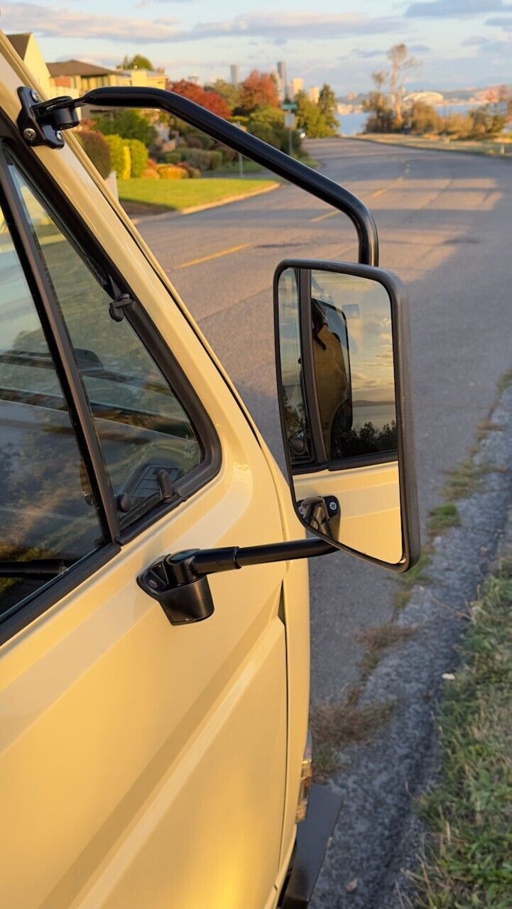 Volkswagen-BusVanagon-1981-20