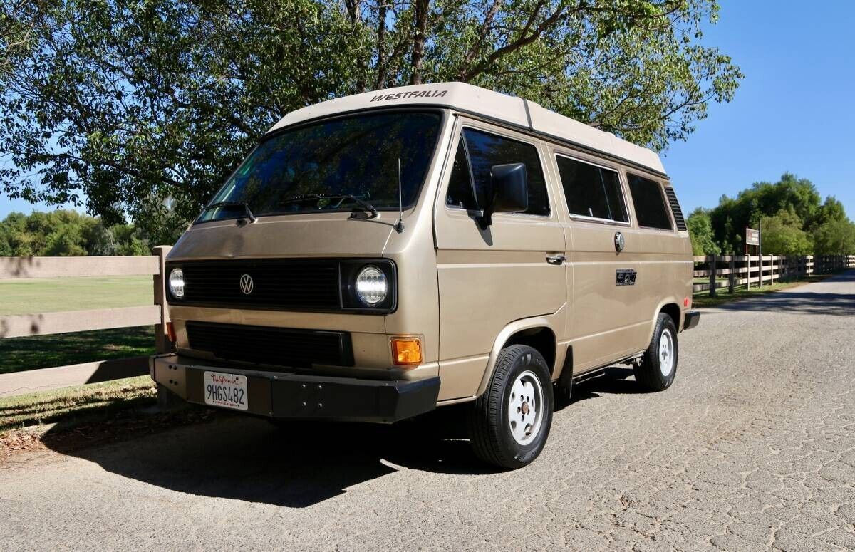 Volkswagen-BusVanagon-Van-1985-10