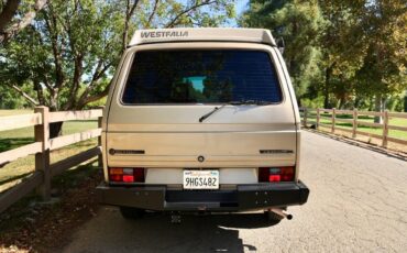 Volkswagen-BusVanagon-Van-1985-4