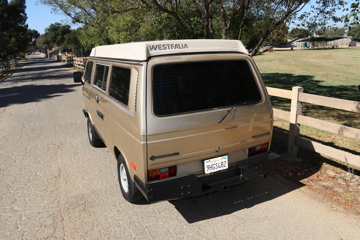 Volkswagen-BusVanagon-Van-1985-5