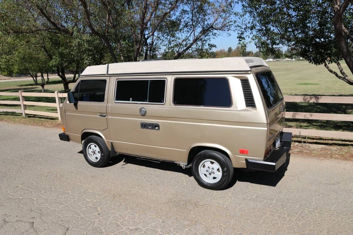 Volkswagen-BusVanagon-Van-1985-7