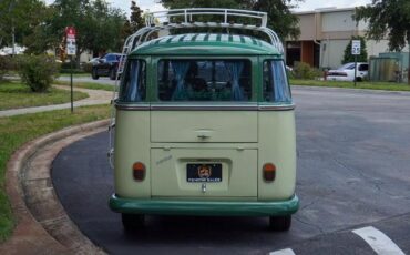 Volkswagen-KOMBI-1972-4