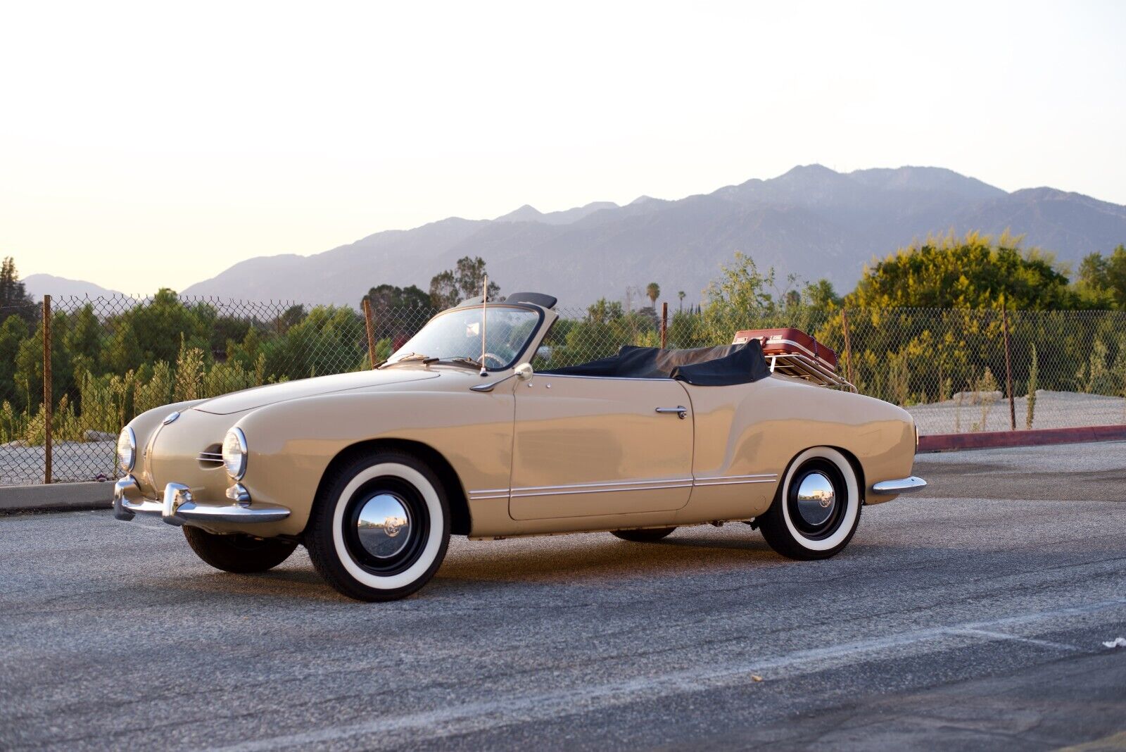 Volkswagen-Karmann-Ghia-Cabriolet-1959-10