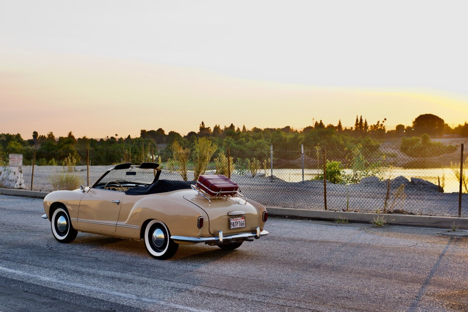 Volkswagen-Karmann-Ghia-Cabriolet-1959-12