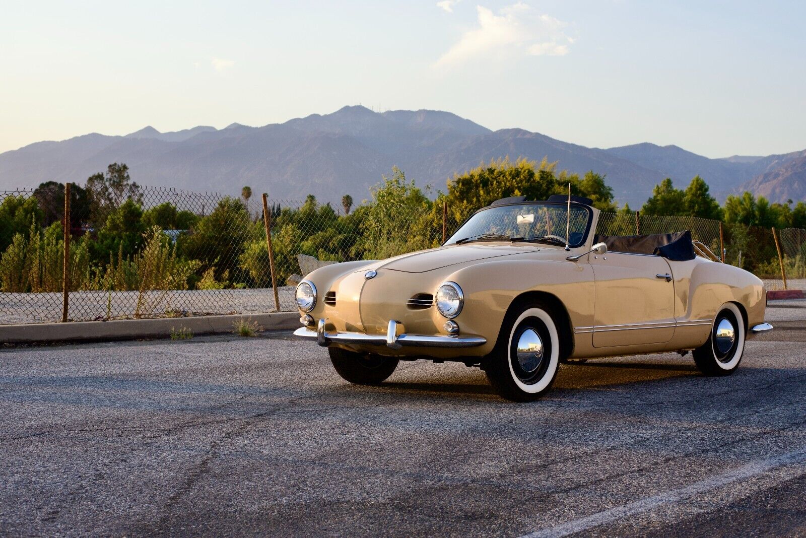 Volkswagen-Karmann-Ghia-Cabriolet-1959-13