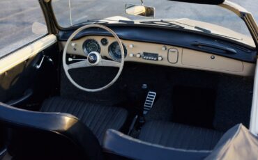 Volkswagen-Karmann-Ghia-Cabriolet-1959-14