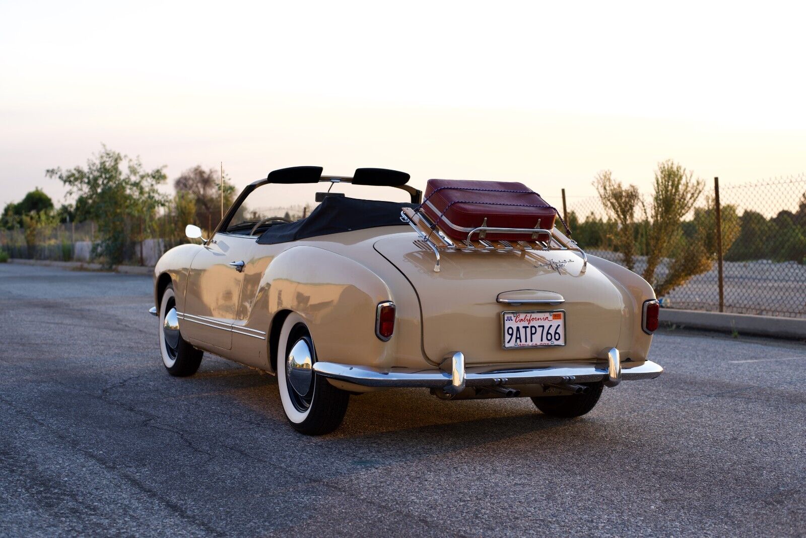 Volkswagen-Karmann-Ghia-Cabriolet-1959-18