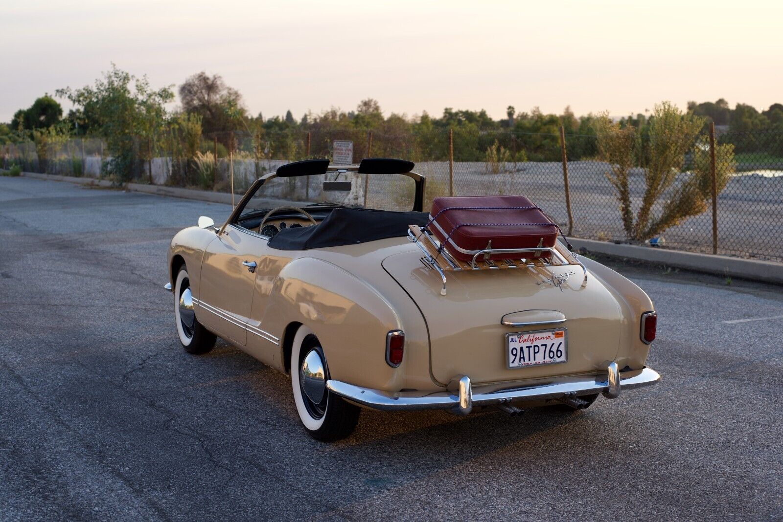 Volkswagen-Karmann-Ghia-Cabriolet-1959-21