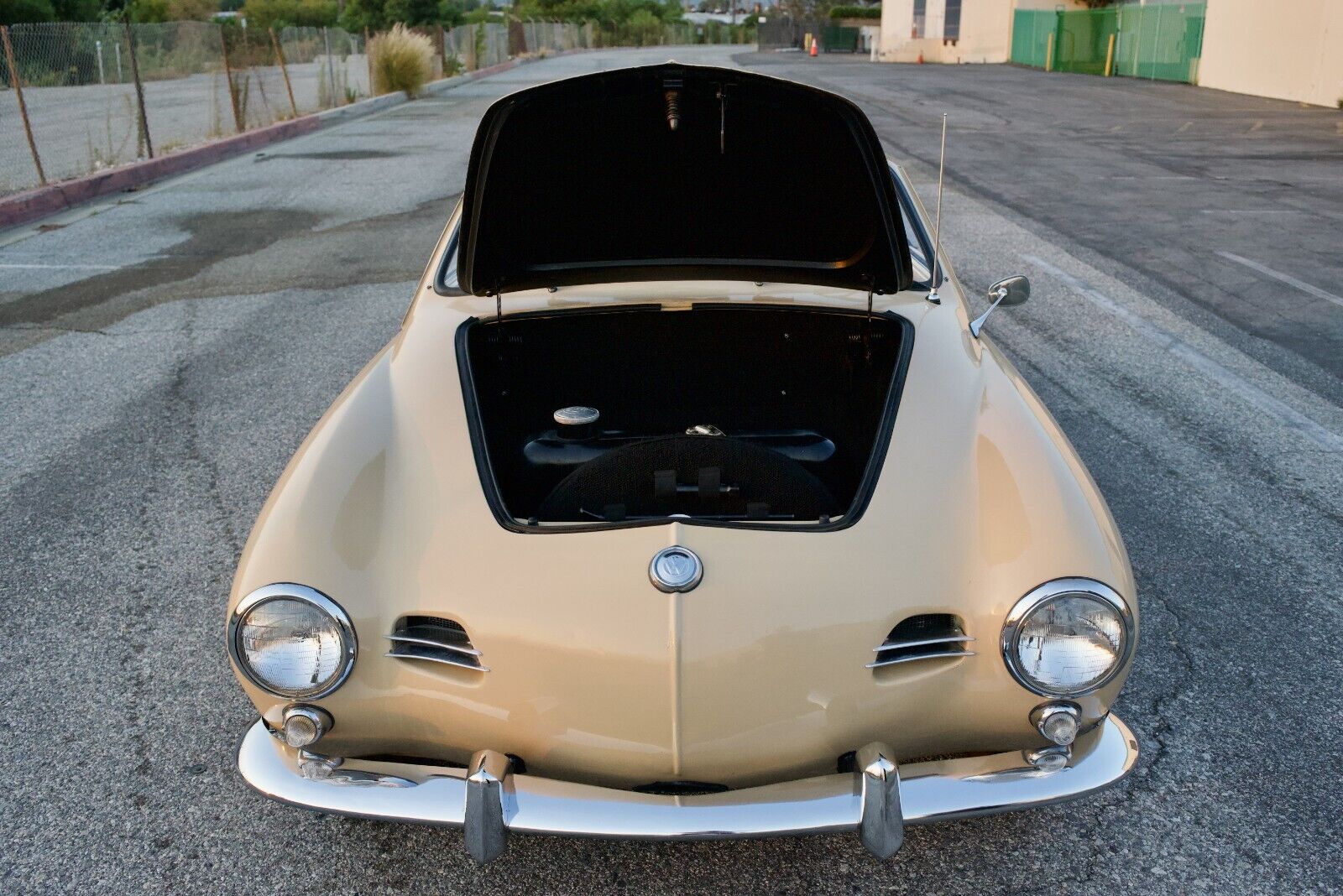 Volkswagen-Karmann-Ghia-Cabriolet-1959-6