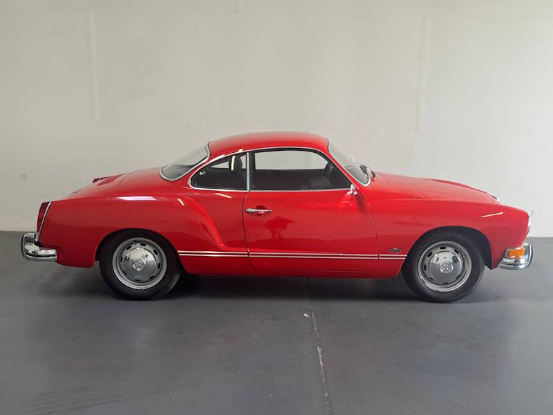 Volkswagen-Karmannghia-1974-5