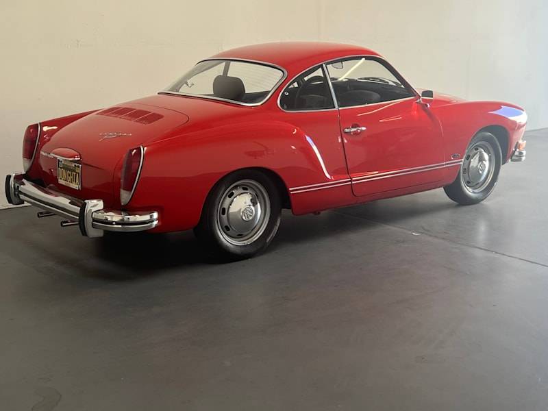 Volkswagen-Karmannghia-1974-6