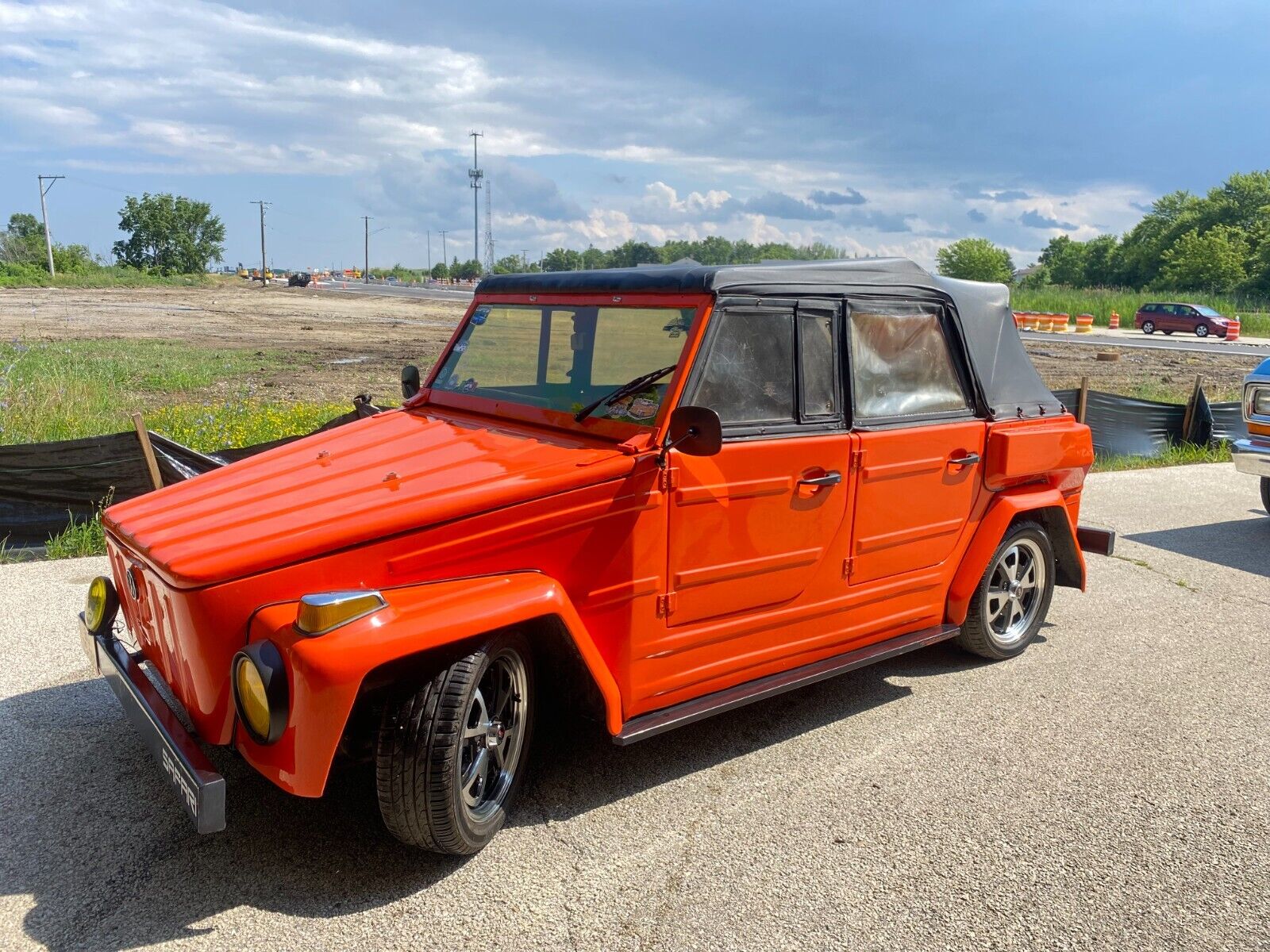 Volkswagen-Thing-1975-4