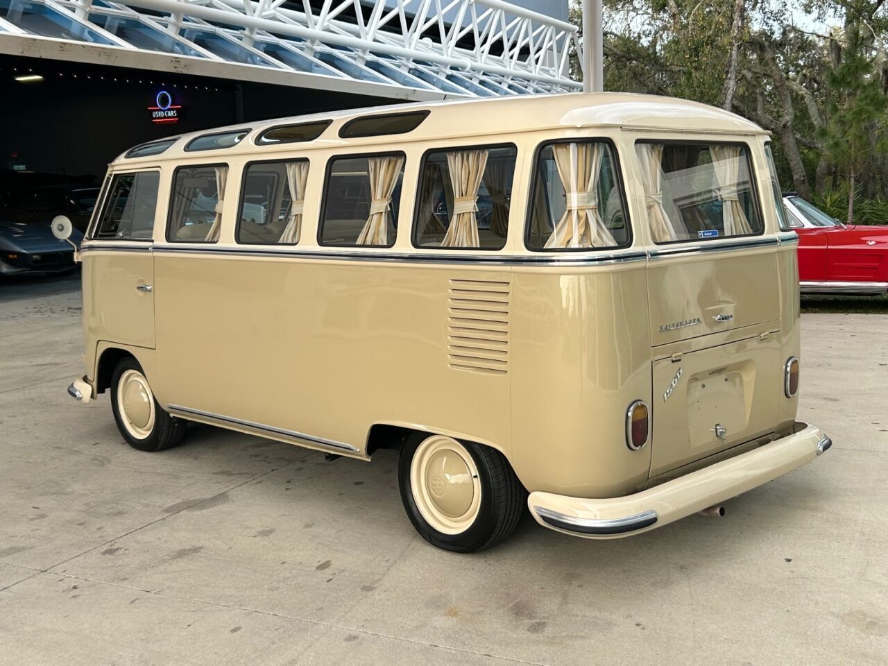 Volkswagen-Type-II-1972-7