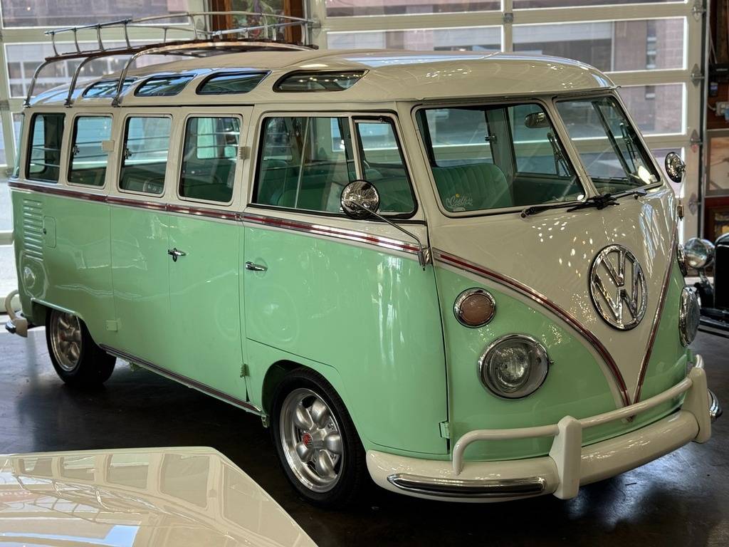 Volkswagen-Type-ii-bus-samba-rec-1968-4