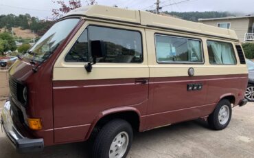 Volkswagen-Vanagon-1984-1