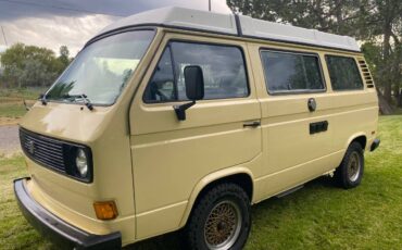 Volkswagen-Vanagon-westfalia-1981-5