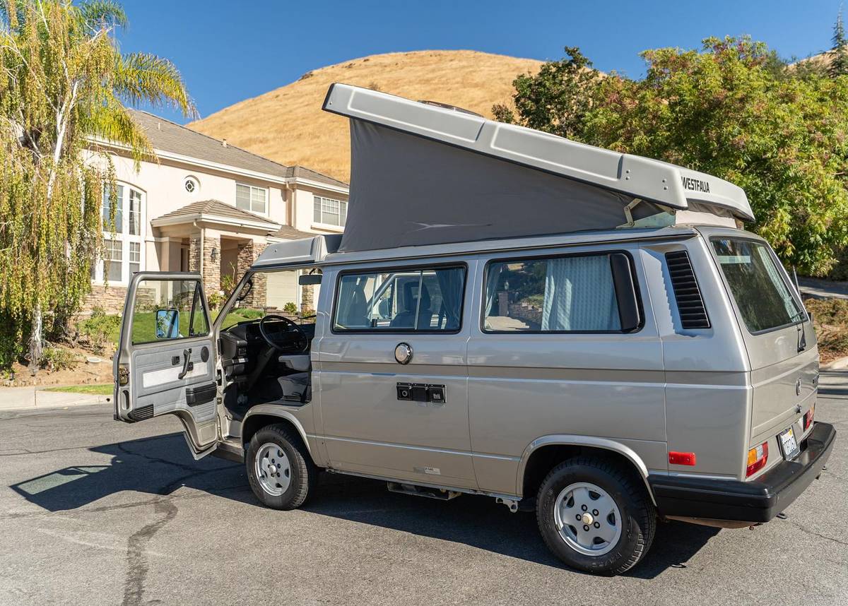 Volkswagen-Vanagon-westfalia-1990-12