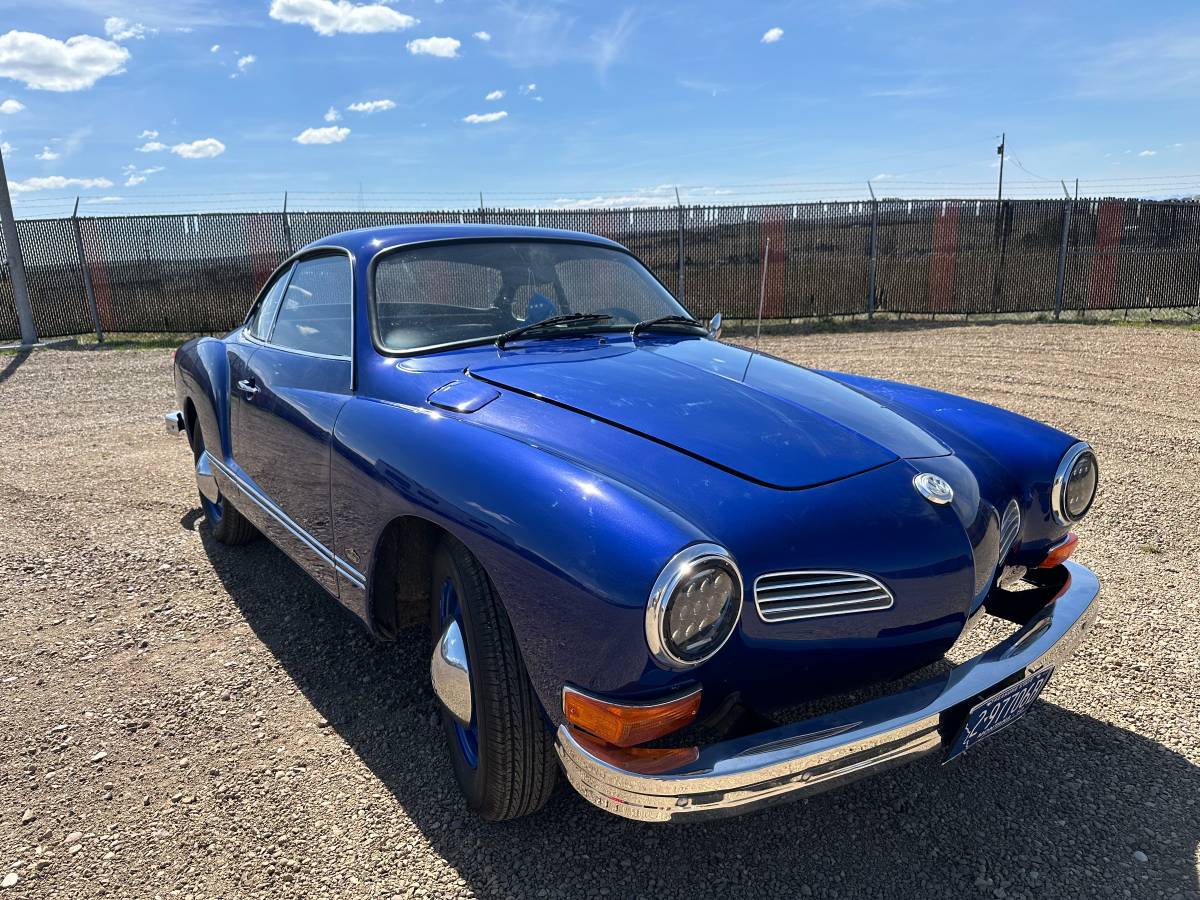 Volkswagen-Vw-karmann-ghia-1974-1