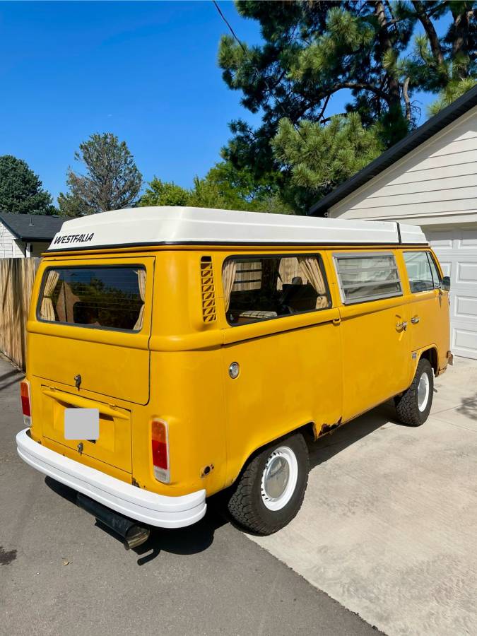 Volkswagen-Westfalia-1976-4