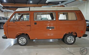 Volkswagen-Westfalia-Camper-1980-6