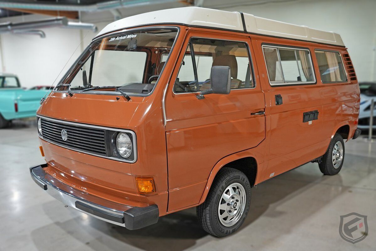 Volkswagen-Westfalia-Camper-1980-7