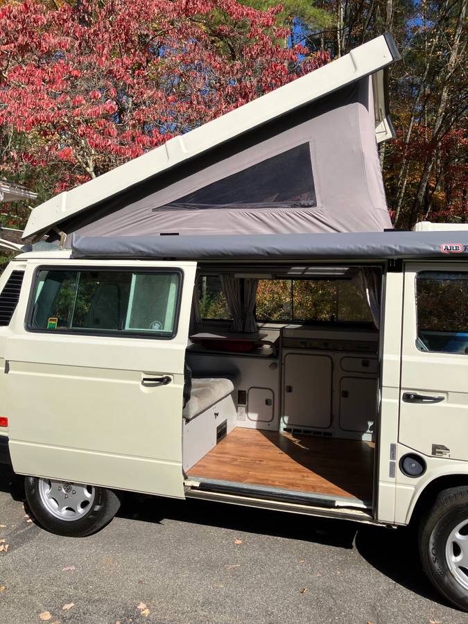 Volkswagen-Westfalia-vanagon-1991-7