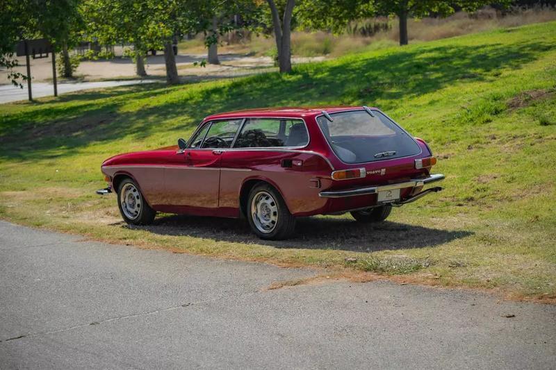 Volvo-1800ES-1973-11