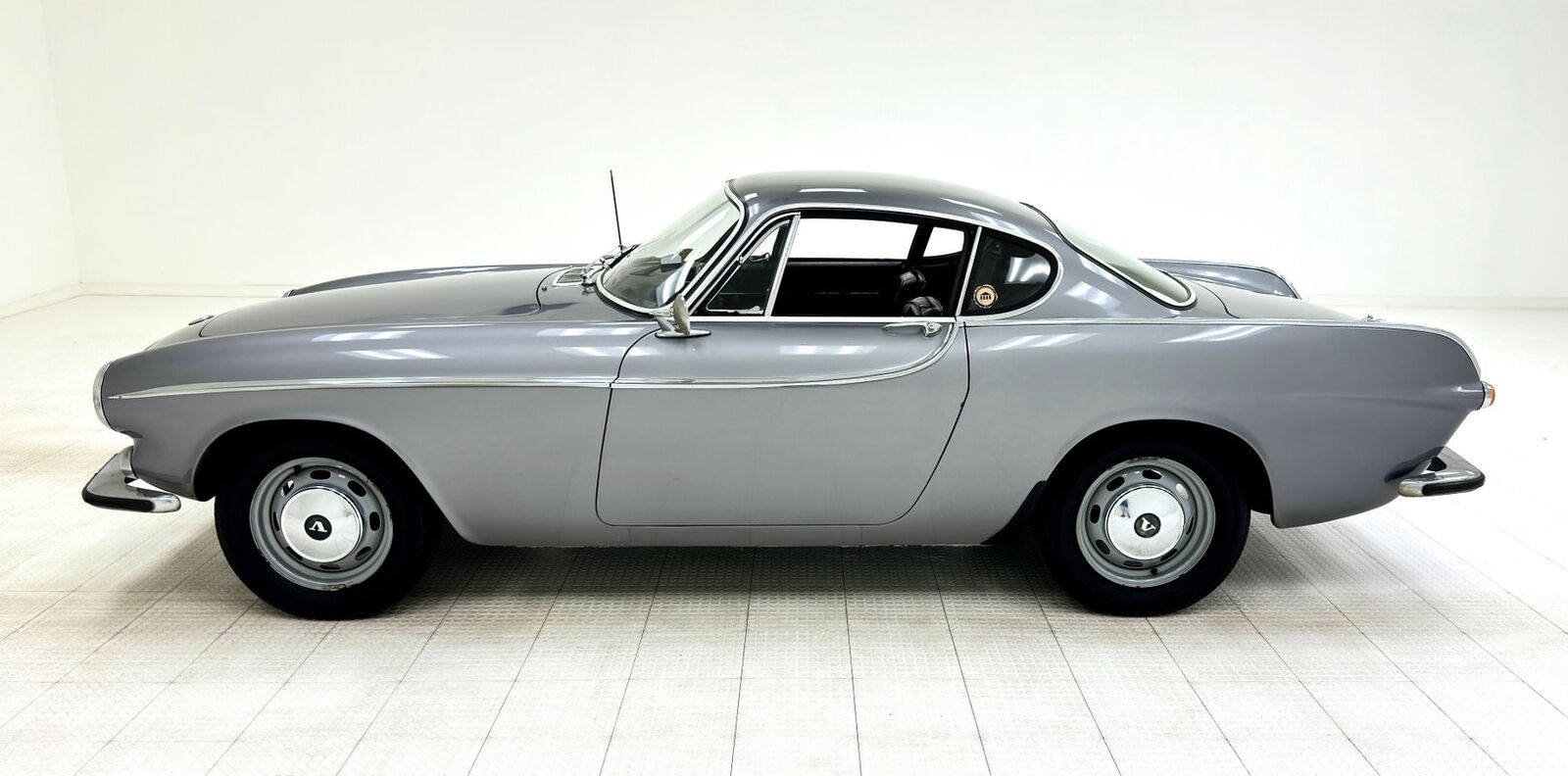 Volvo-P1800S-Coupe-1966-1